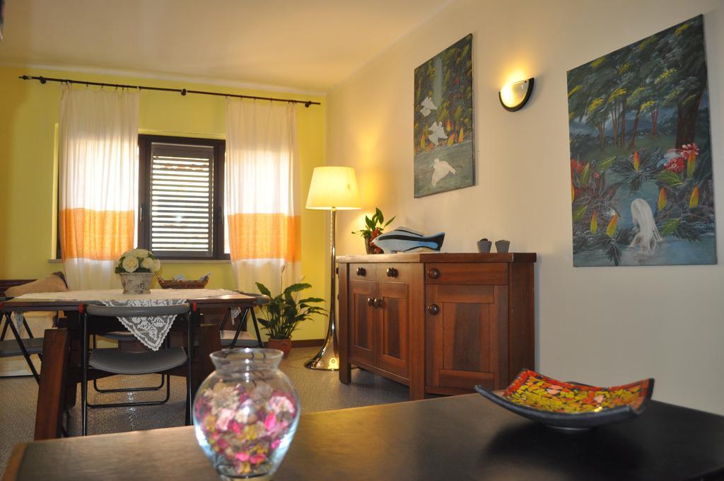 Bilocale Milu - Milu Holidays La Maddalena  Exteriör bild